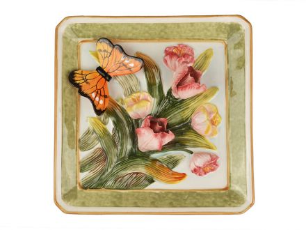 Цена: Декоративная тарелка "Бабочка с тюльпанами" 21см