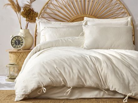 Цена: Комплект постельного белья " Lucca" кремовий, ранфорс жаккард 200x220 см +4н.50x70 см