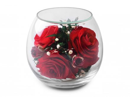 Ціна: Композиція із натуральних троянд, h-9 d-10см